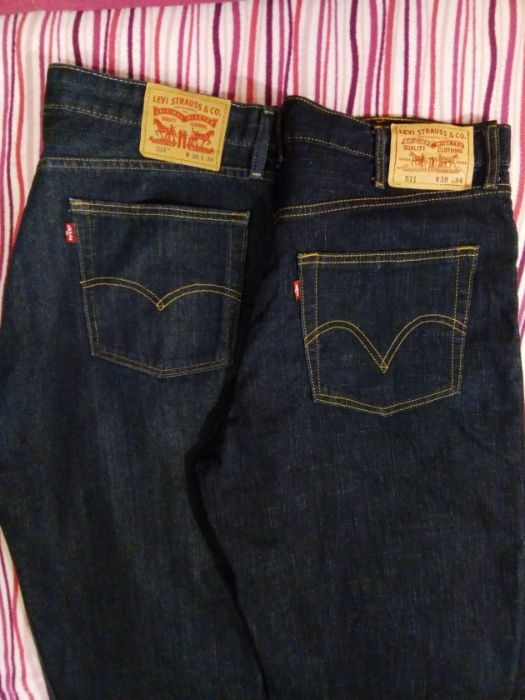 Продам джинсы LEVIS