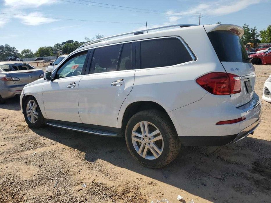 Mercedes-Benz GL 450 X166, 270 kW, z 2015 roku, model USA.