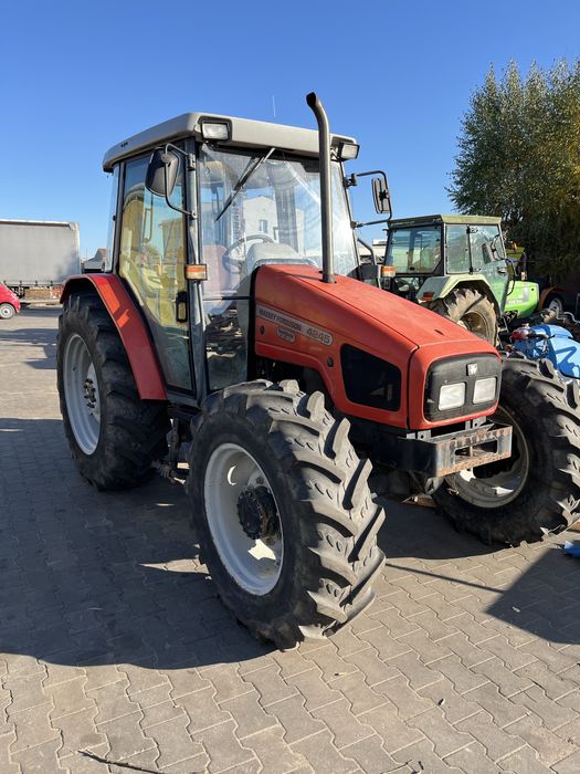 Massey Ferguson 4245
