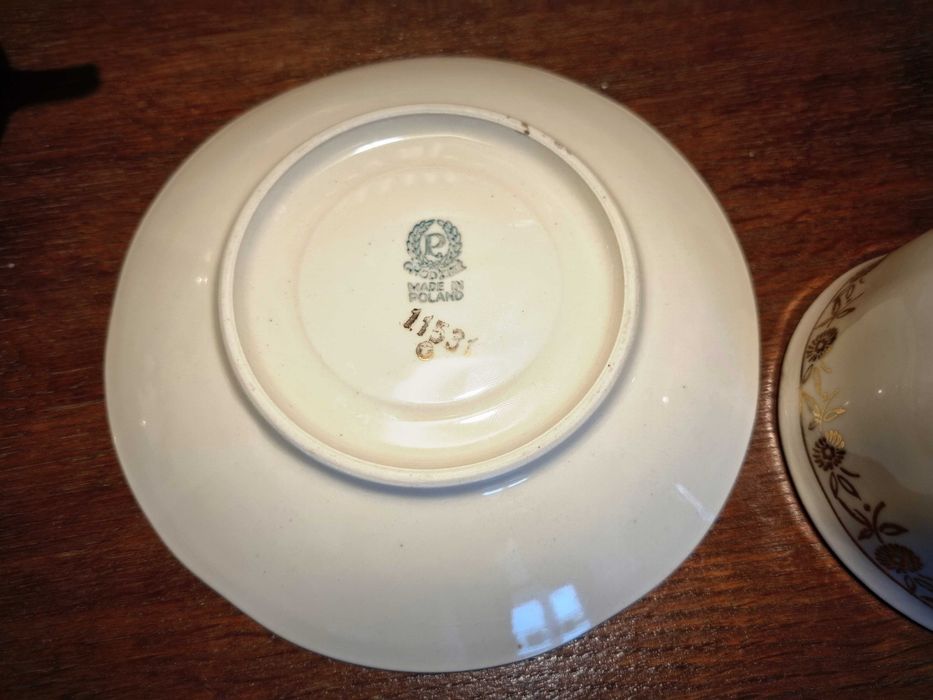 Serwis do kawy / herbaty Chodzież PRL - kolor ecru