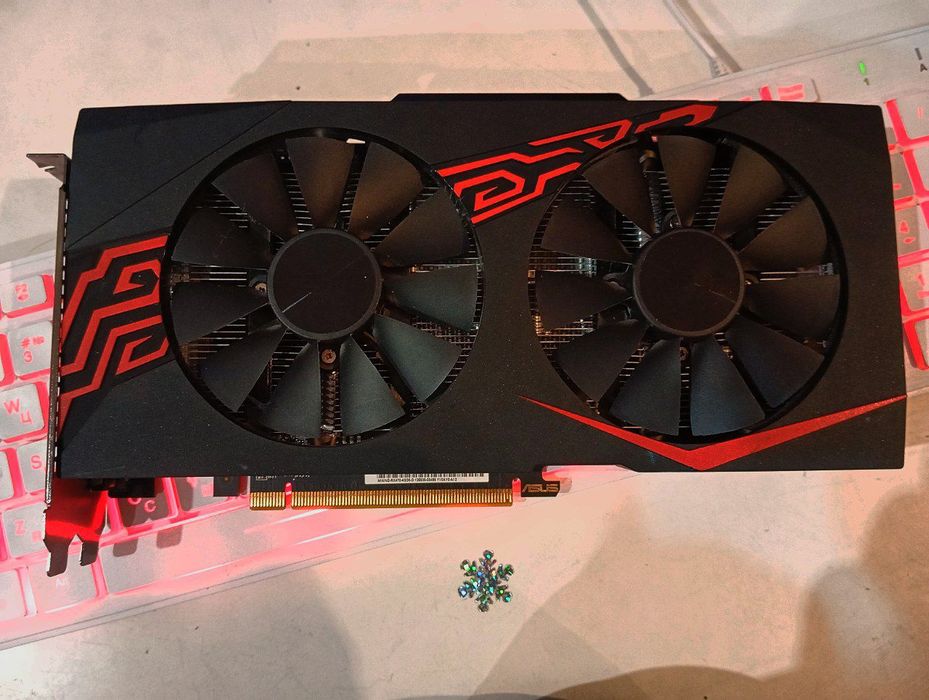 Ідеал. стан  RX-470 4GB ASUS