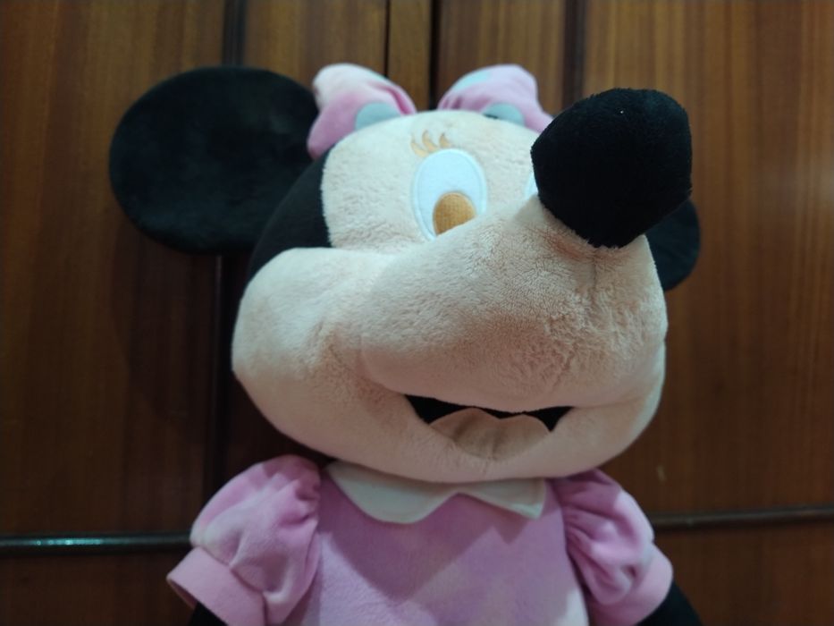 Boneca de peluche Minnie Mouse casa quarto apartamento vivenda gabinet