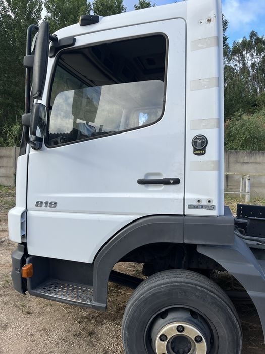 Mercedes Atego 818 de 2011 em chassis