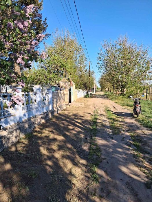 Продається родинний будинок у селі Виноградівка, Баштанського району, Миколаївської області.