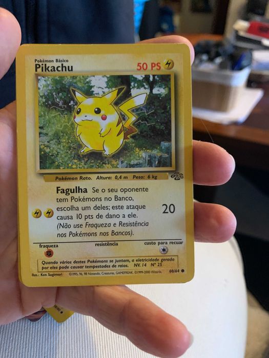 Carta Pokemon "Pikachu Base set" (jungle) em óptimo estado