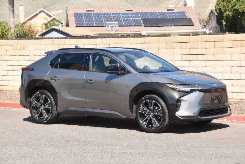 2023 Toyota bZ4X Limited