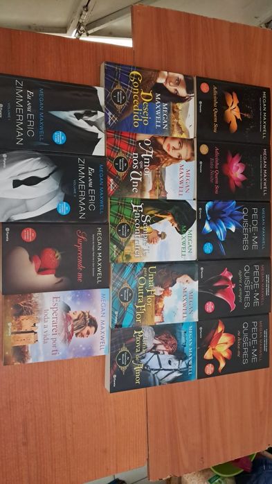 Literatura erotica E L James,  Megan Maxwell,  Sylvia Day, J R Ward