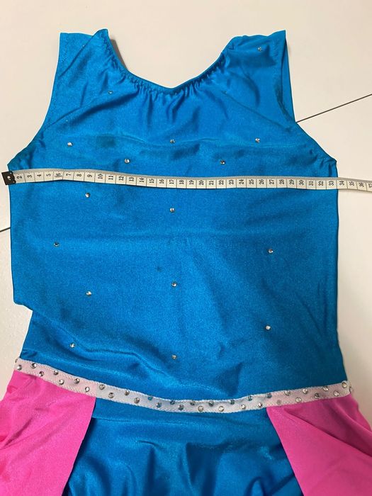 Fato patinagem . Óptimo estado