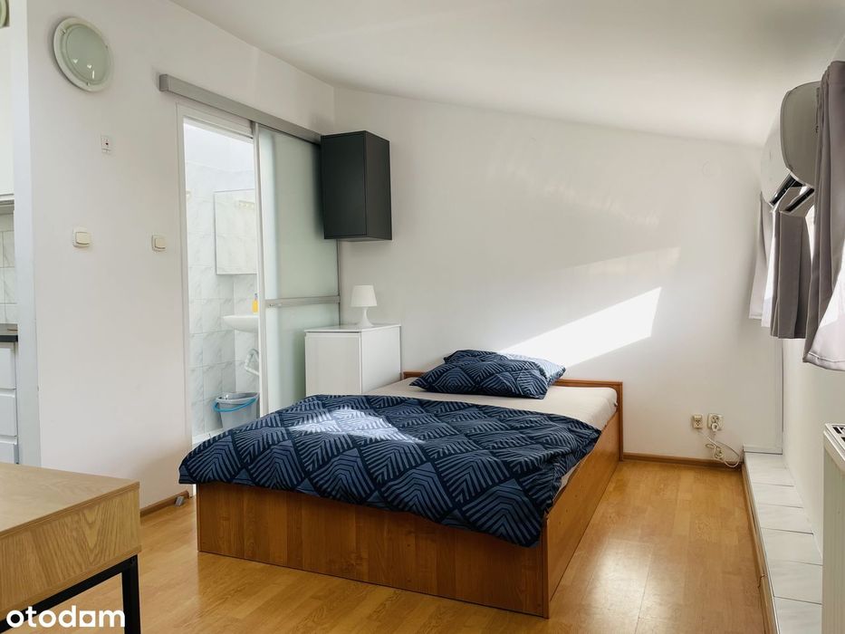 | Klimatyzacja | 2KM Rynek Główny | 2min Tramwaj | Autobus | Pociąg