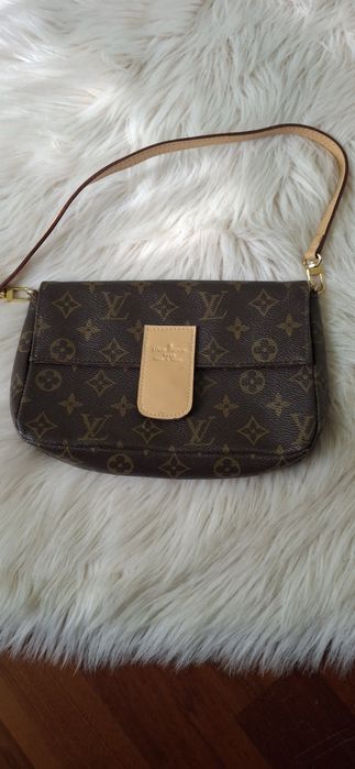 Torebeczka LV bardzo ładna .