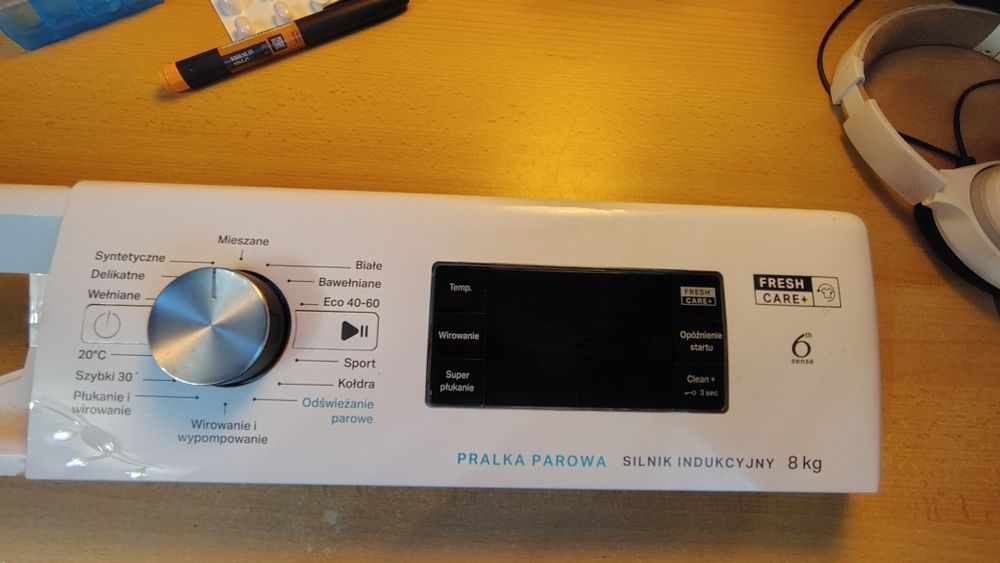 Panel przedni  pralka Whirlpool freshcare + 8kg