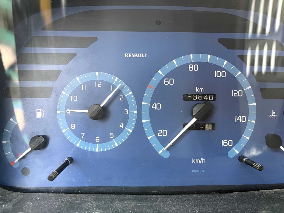 Renault Master 2.5D 1999 - 9 lugares