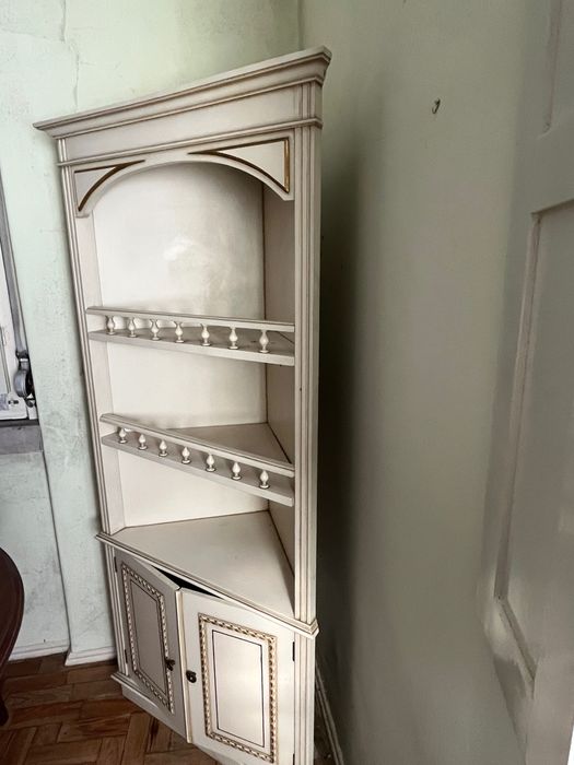 Móvel de canto vintage