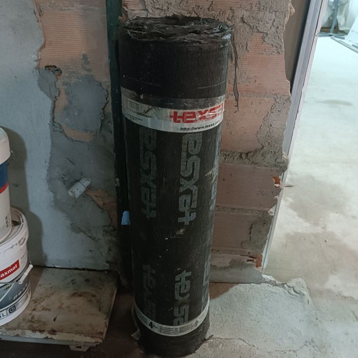 Rolo de tela preta dos dois lados