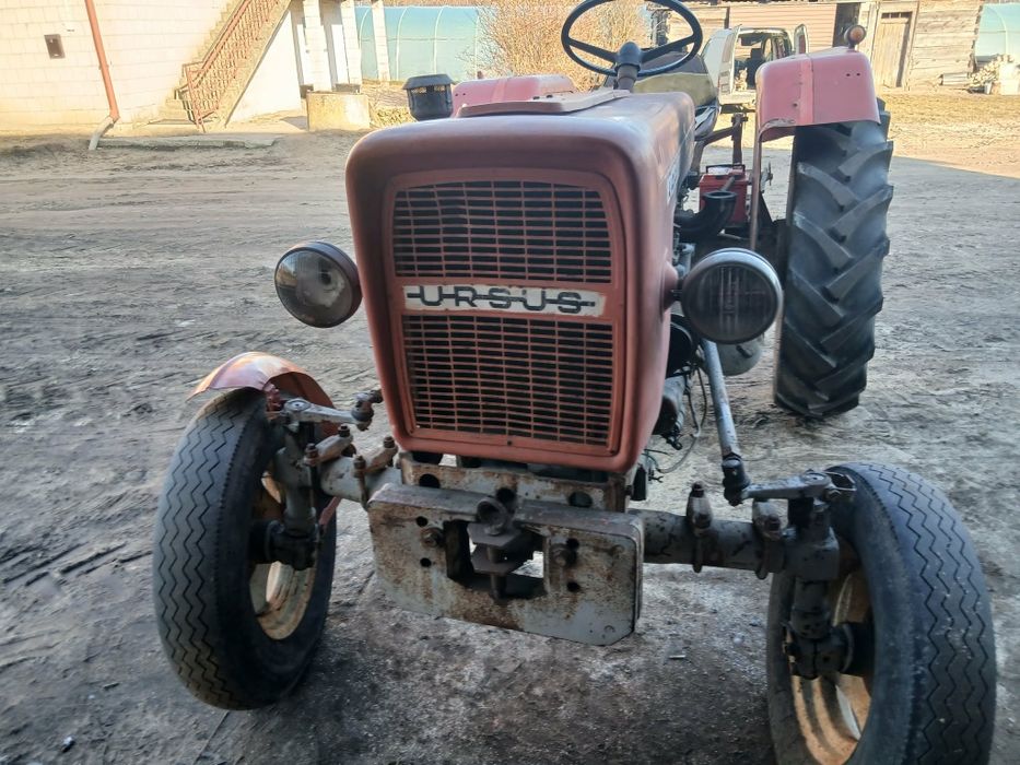 Traktor c 335 ciągnik URSUS c330 c335 części do traktora silnik