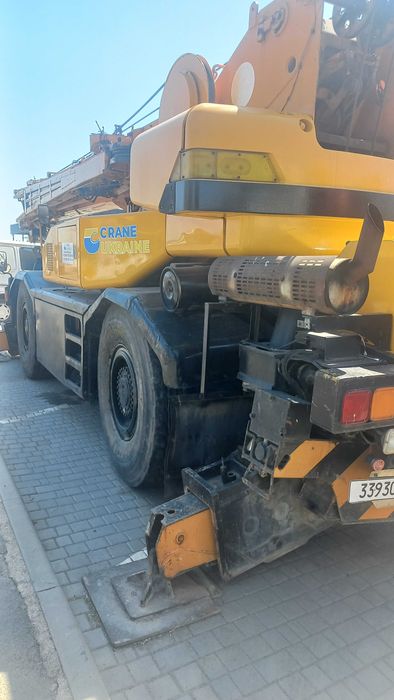 Автокран 25 тонн .