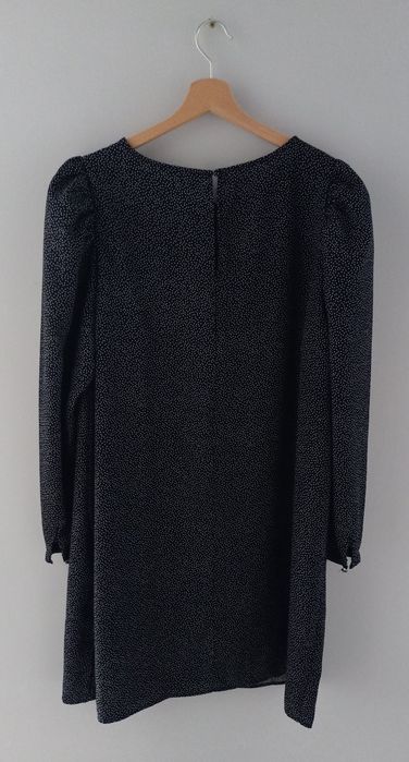 Czarna sukienka w groszki, kropki h&m rozmiar XL długi rękaw, bufki