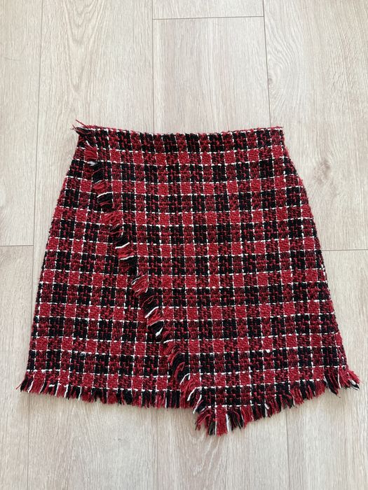Spódniczka mini z wełną XS 34 Stradivarius