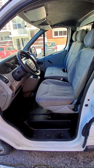 Vendo Renault Trafic 1.9  82 cv. Ano 2005
