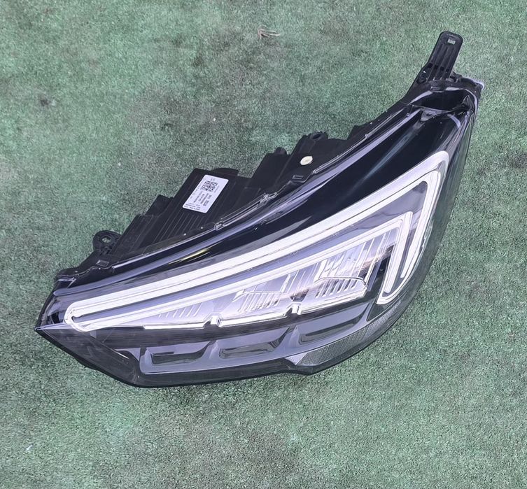 Ótica/Farol esquerdo Opel crossland X (P17)