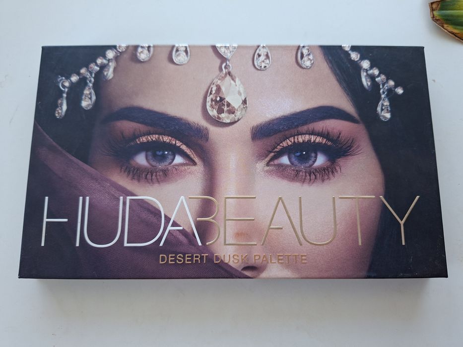 Huda Beauty Desert Dusk