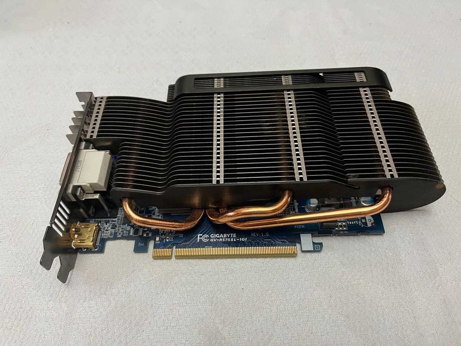 Gigabyte GV-R575SL-1GI (hd5750)