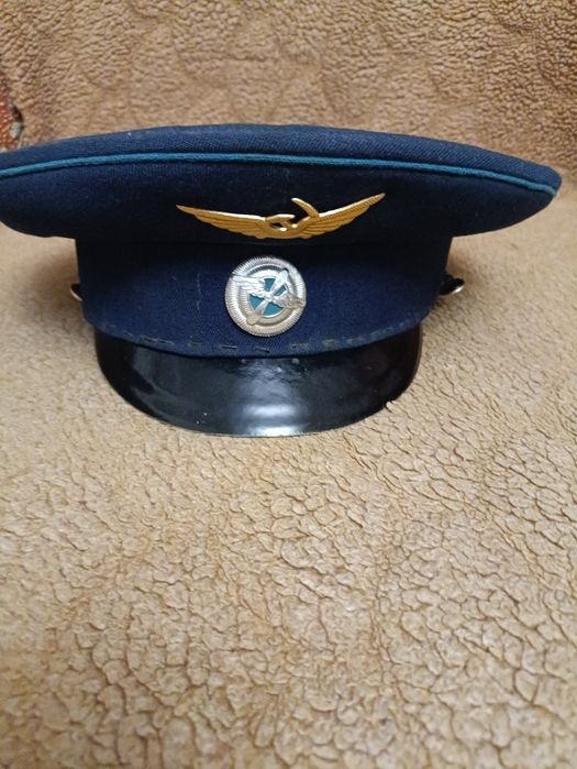 Фуражки вінтажні  авіаційні