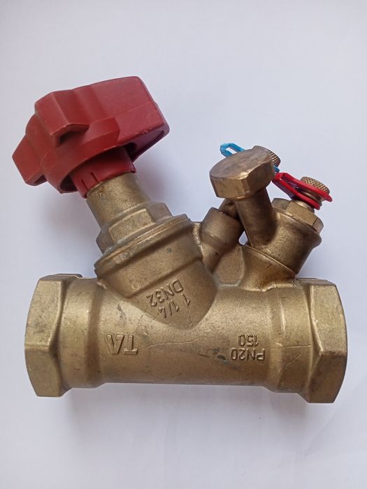 Балансувальні  клапана Honeywell 1/2 та Hydronics Stad 1/4 та 3/4.