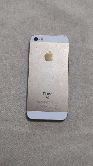 3  Iphones 5S SE 3GS