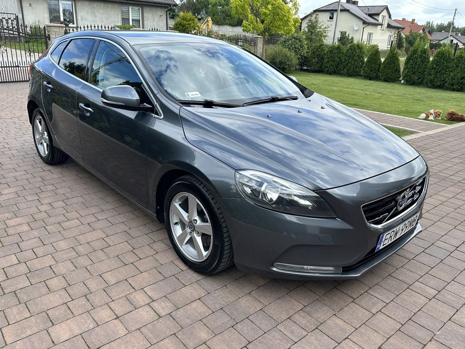 Sprzedam Volvo v40 d2