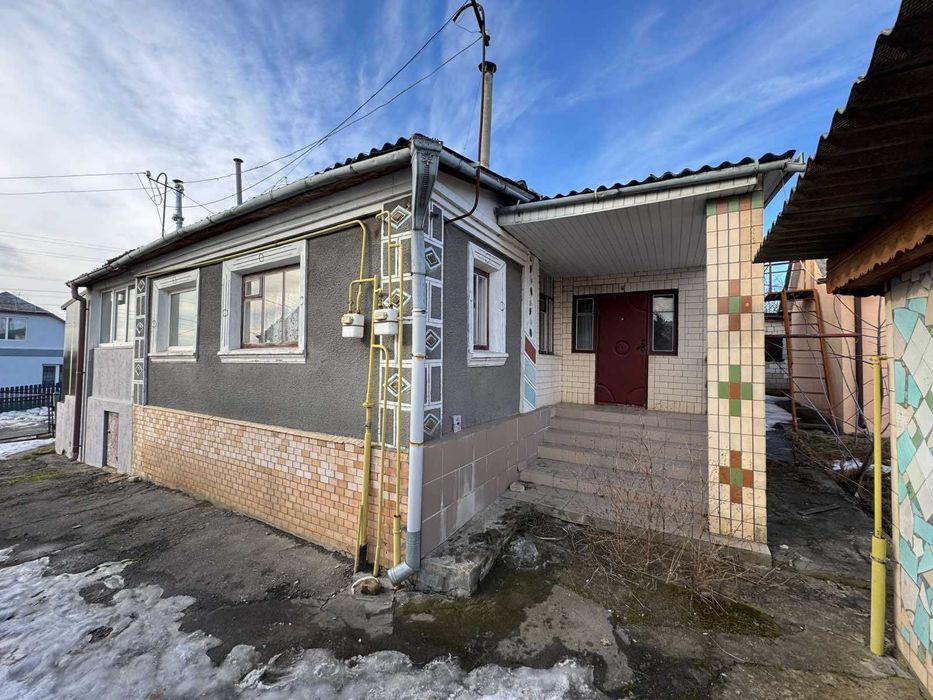 Продаж будинку по вул. Волошина, р-н. Дубове