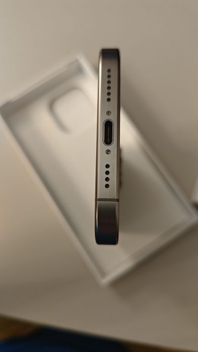 iPhone 16 Pro Max 256GB ( Natural Titanium) - стан нового!