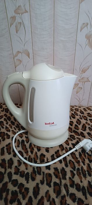 Эл. Чайник Tefal