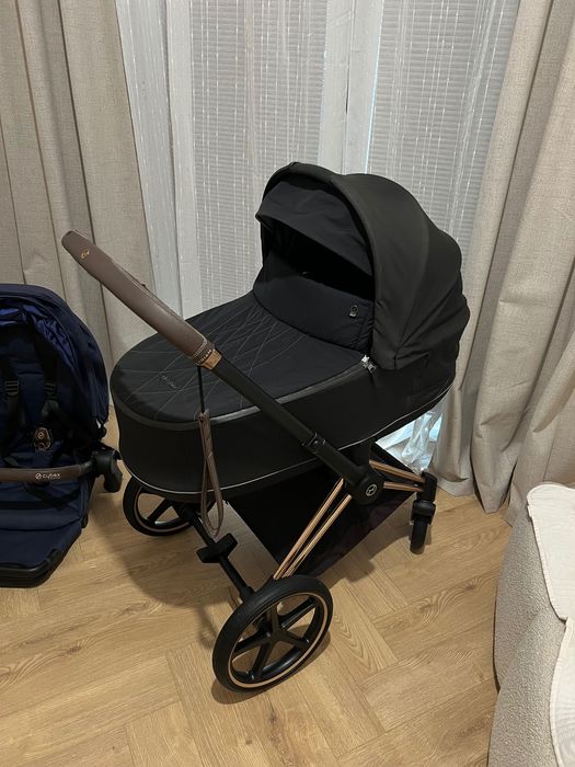 Cybex Priam 2.0 Deep Black, spacerowka granatowa,stelaz Rose Gold
