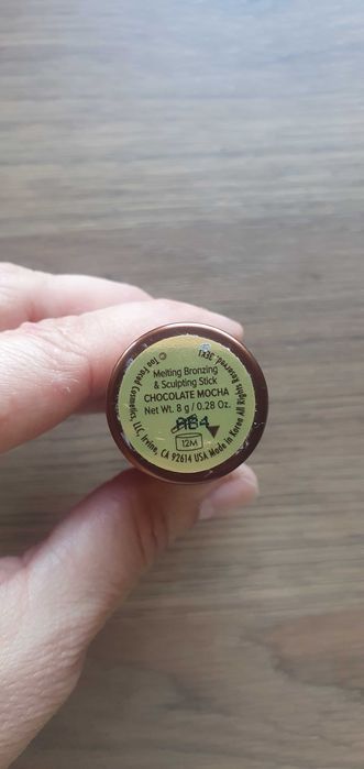 Too Faced bronzer sztyft brązujący