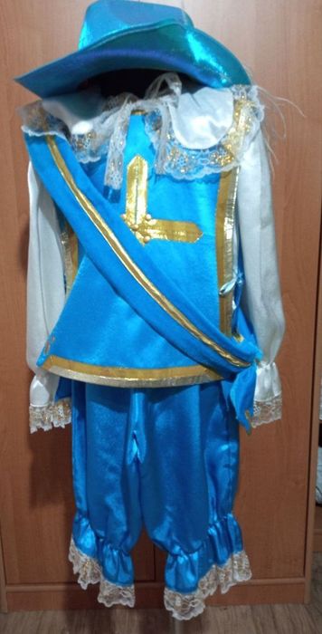 Карнавальні костюми Принц,Король,Мушкетер,Гном,Єльф,Сніговик 98-150 р.