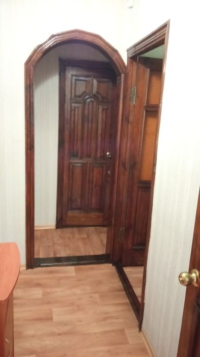 Продам 2 комнатную квартиру на Покровском  (Коммунаре)