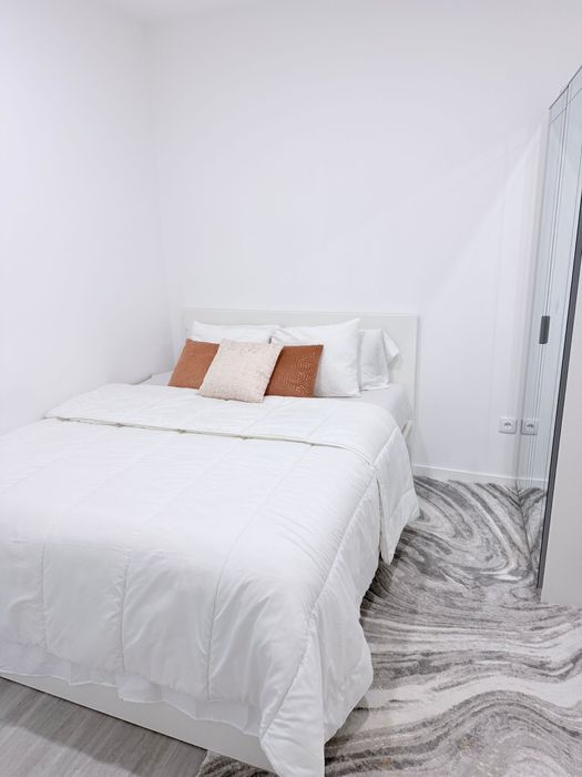 Quarto disponivel em Caneças