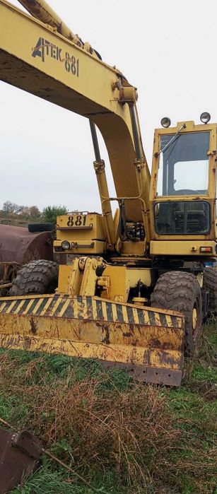 Продам екскаватор АТЕК 811