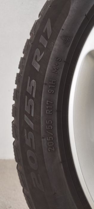 Jantes 17" 5*112 originais Mercedes com pneus Pirelli