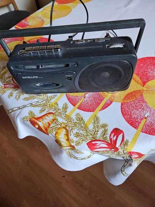 Radiomagnetofon Satellite AJ - 535
