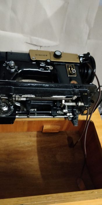 Máquina costura Singer, modelo especial Machine 224U