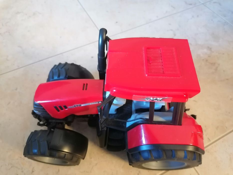 Trator Bruder cvx170