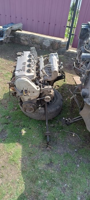 Двигун D14A2 Хонда Сівік запчастини