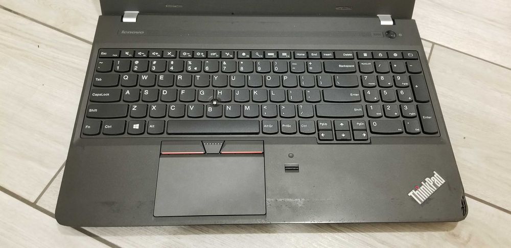 Ноутбук Lenovo ThinkPad Е550 I3-5005U/4Gb