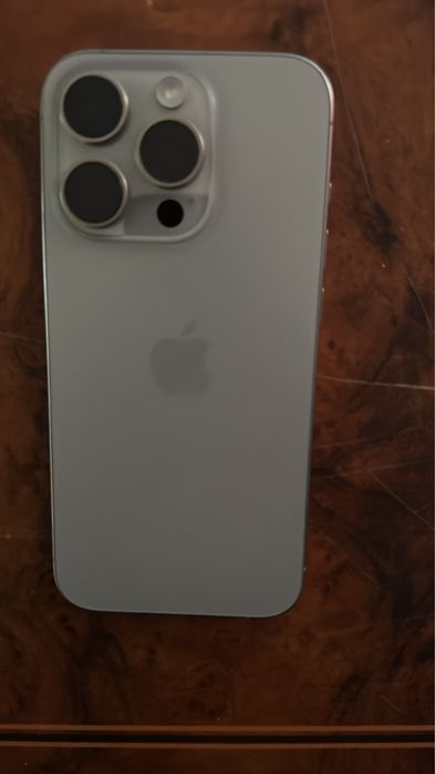 Iphone 15 pro em otimo estado
