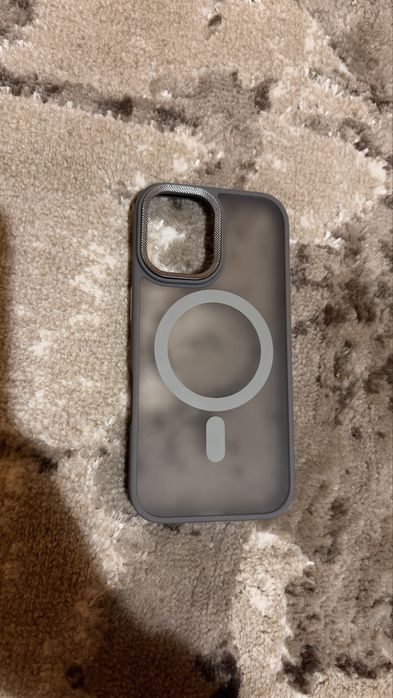 Чохол на IPhone 17