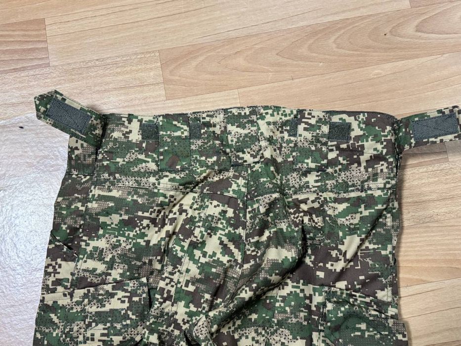 Штаны легкі НГУ, нові.