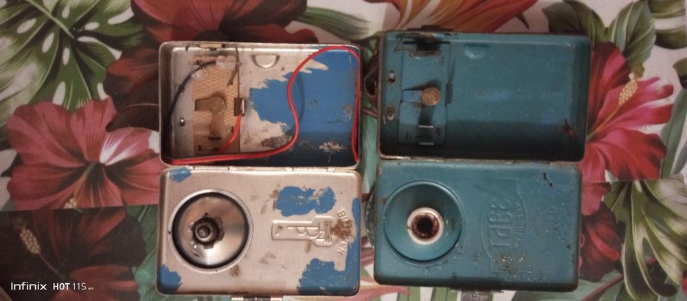 Старі ліхтарики.