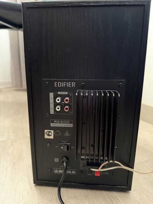 Акустична система Edifier R2500